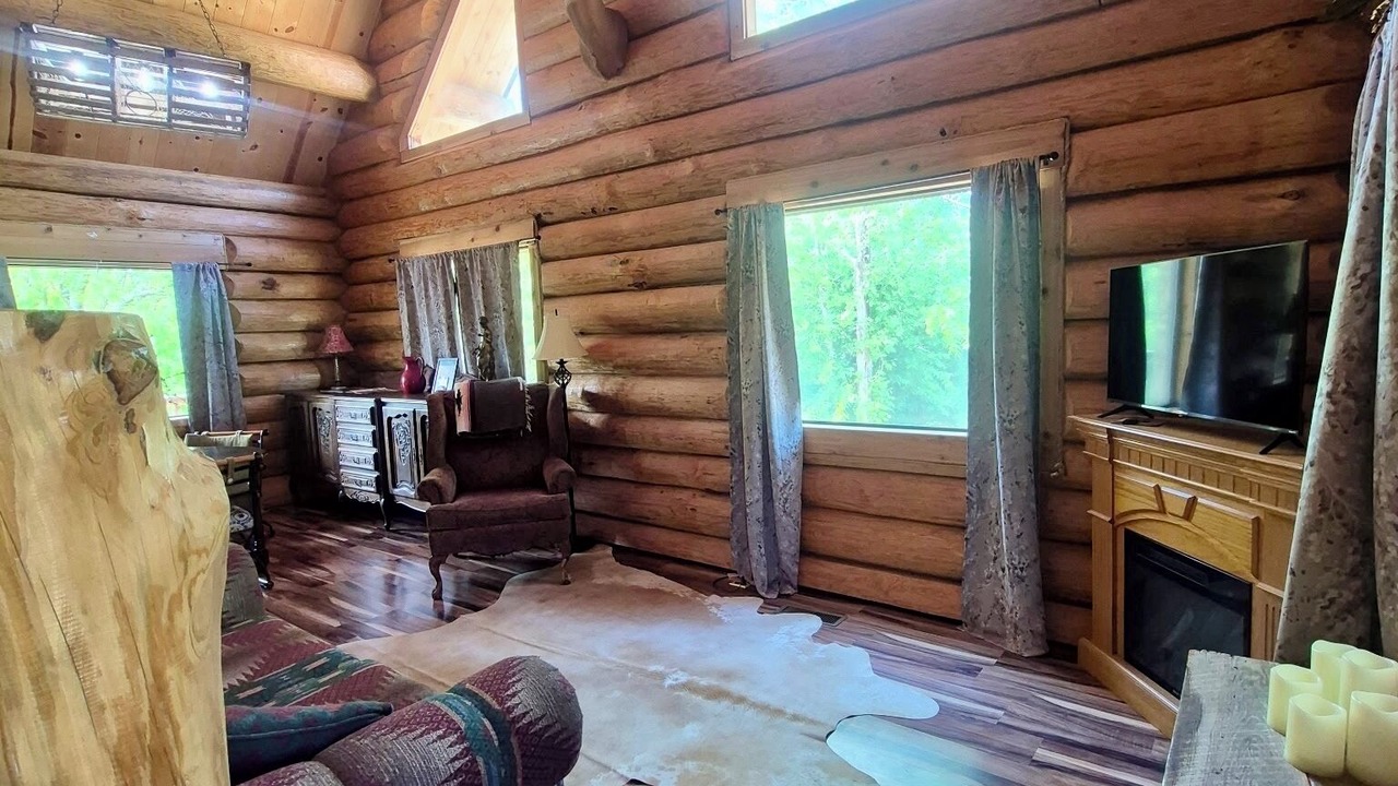 Photo of Livingroom in Grove