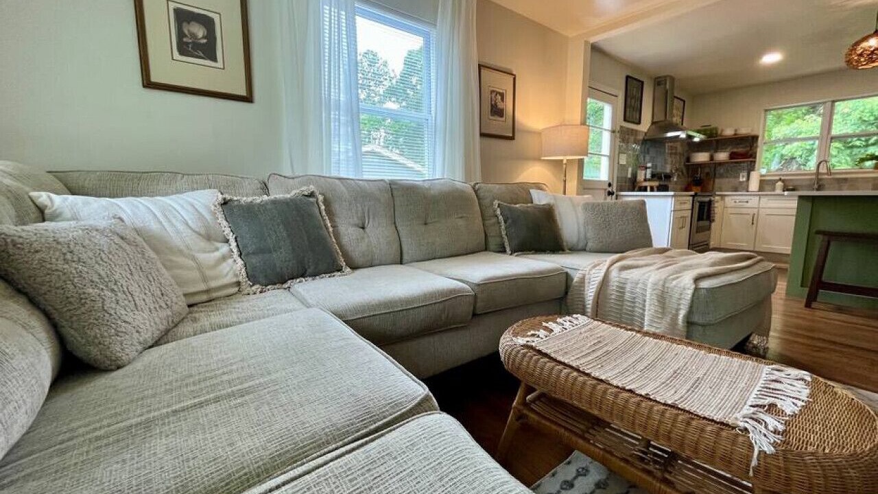 Photo of Livingroom in Knoxville