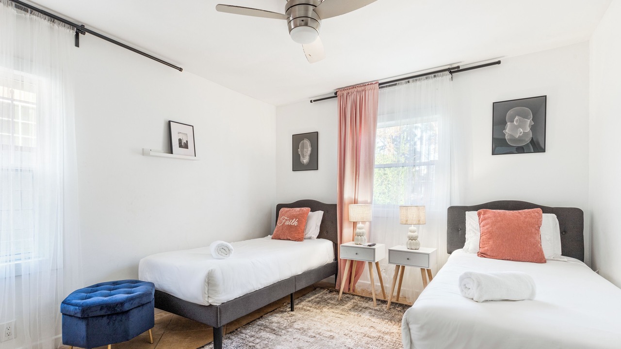 Photo of Bedroom in Burbank