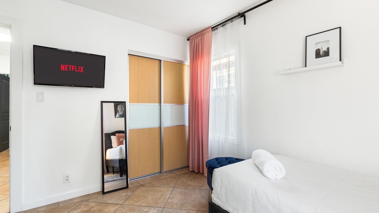 Photo of Bedroom in Burbank