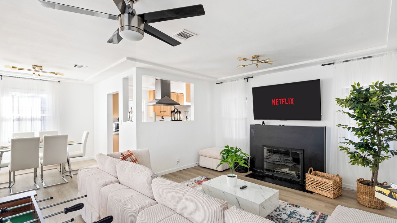 Photo of Livingroom in Burbank