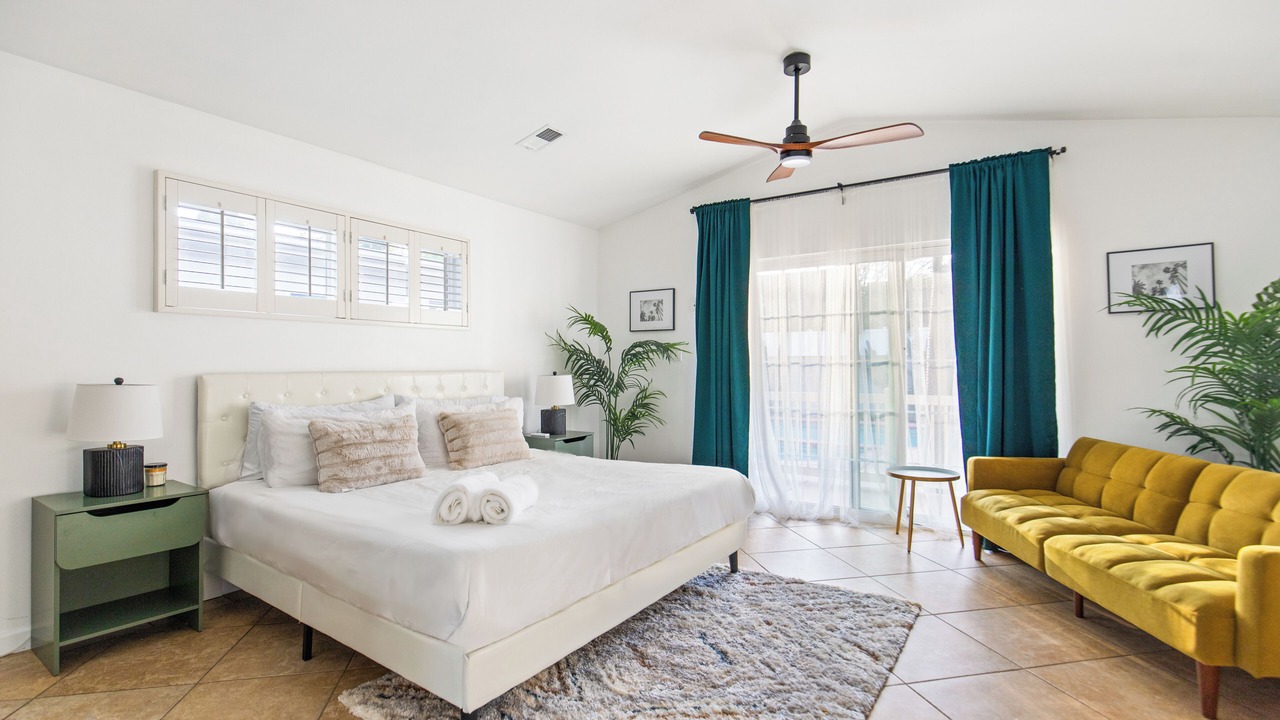 Photo of Bedroom in Burbank