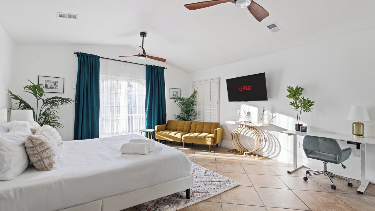 Photo of Bedroom in Burbank