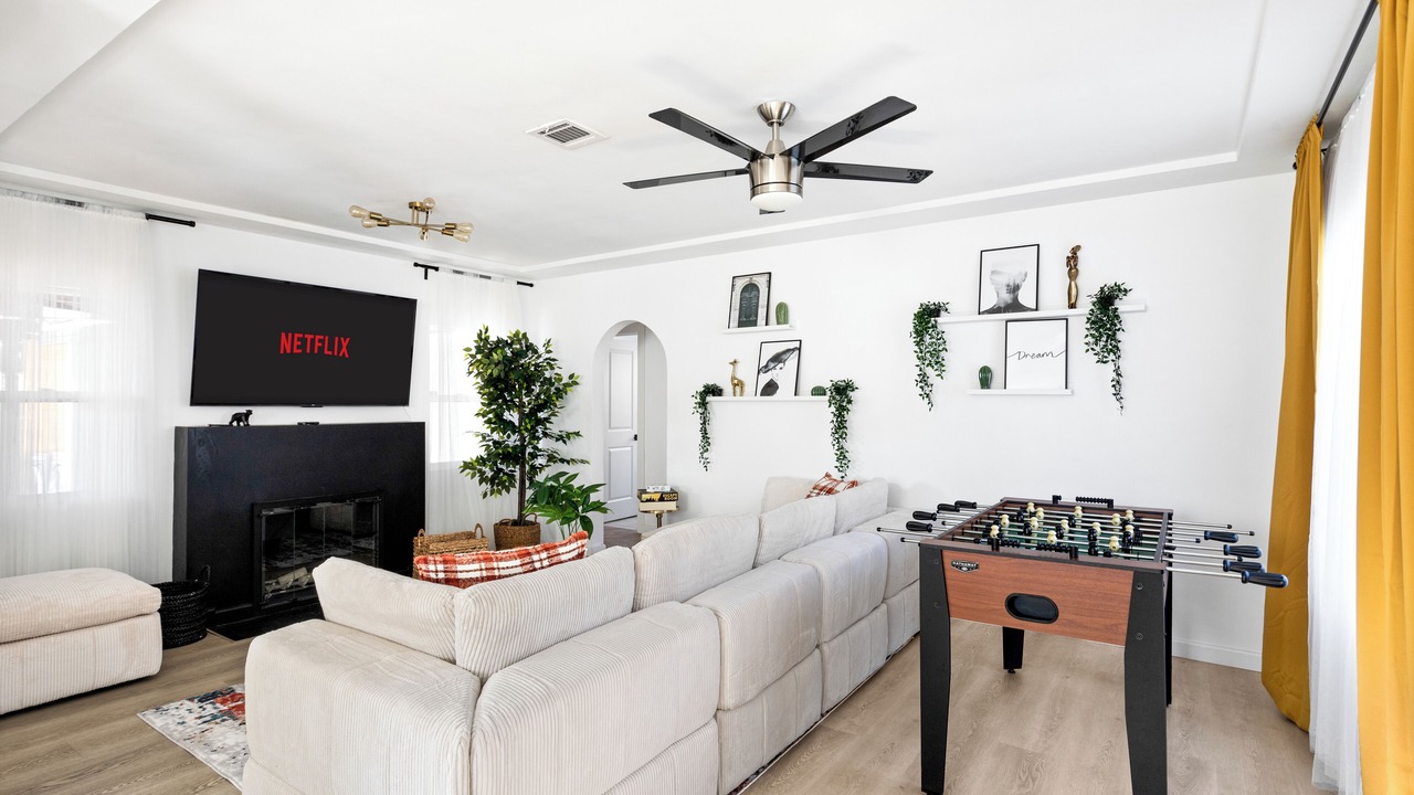 Photo of Bedroom in Burbank