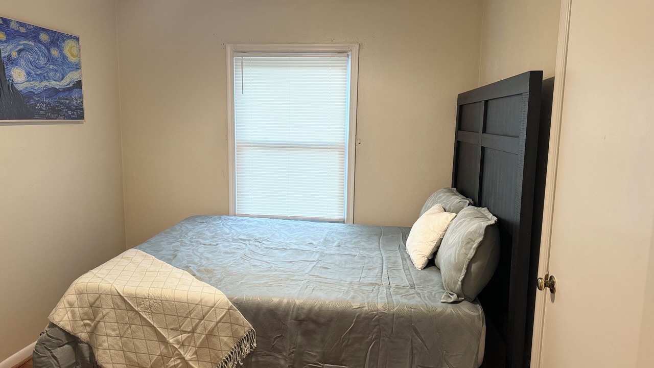 Photo of Bedroom in Virginia Beach