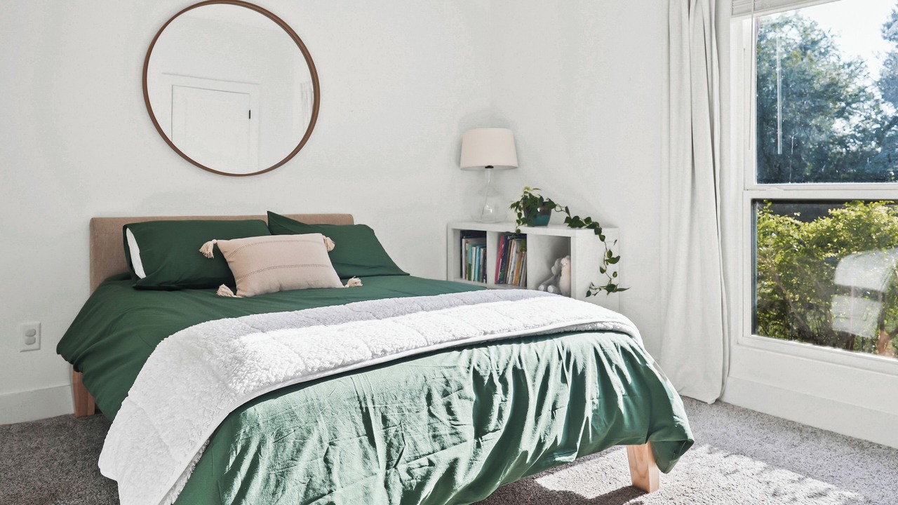 Photo of Bedroom in Garden Valley