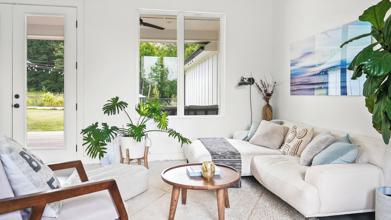 Photo of Livingroom in Garden Valley