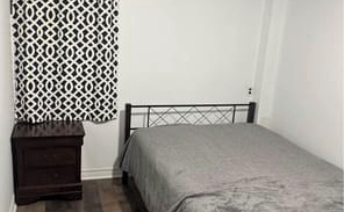 Photo of Bedroom in Montreal-Nord