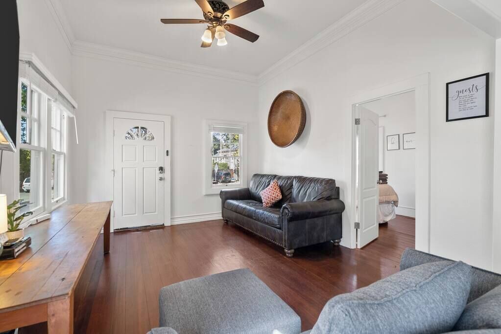 Photo of Livingroom in Napa