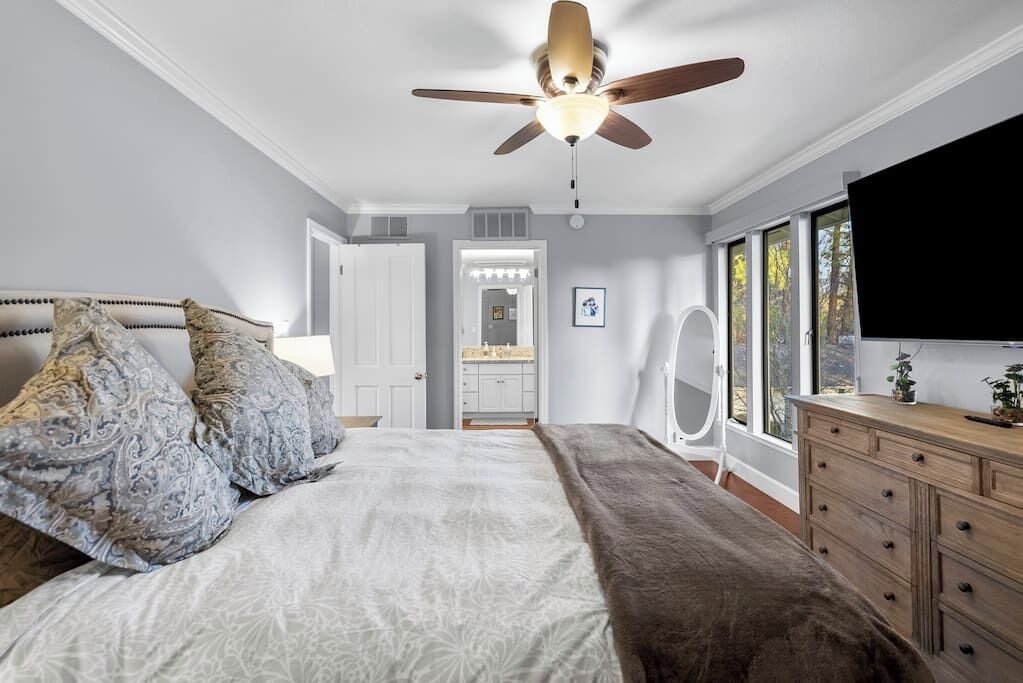 Photo of Bedroom in Vichy Springs