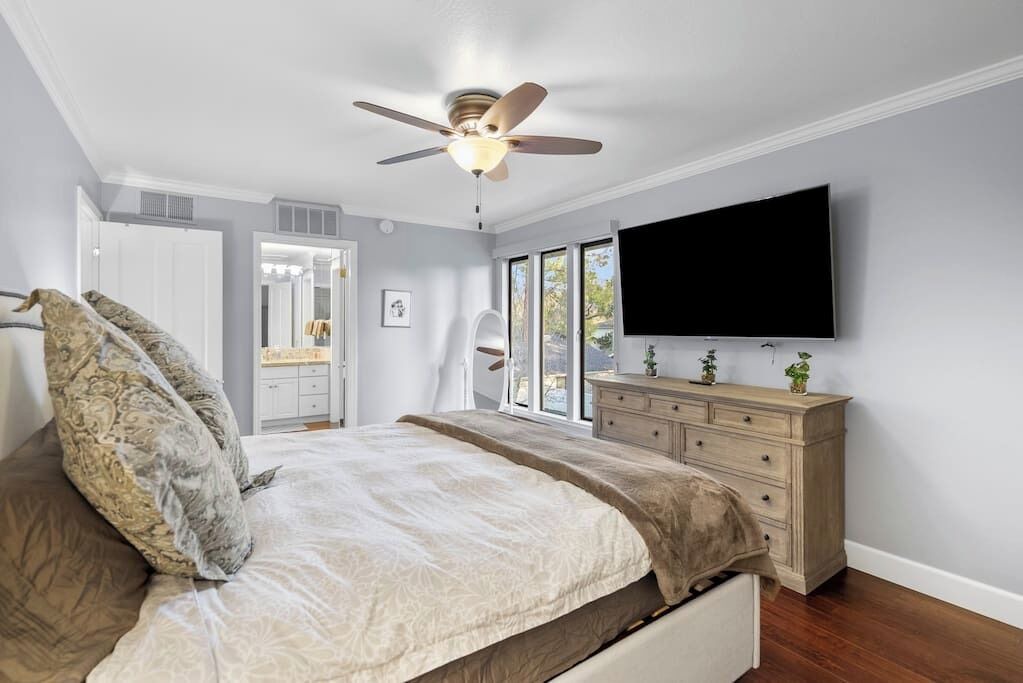 Photo of Bedroom in Vichy Springs