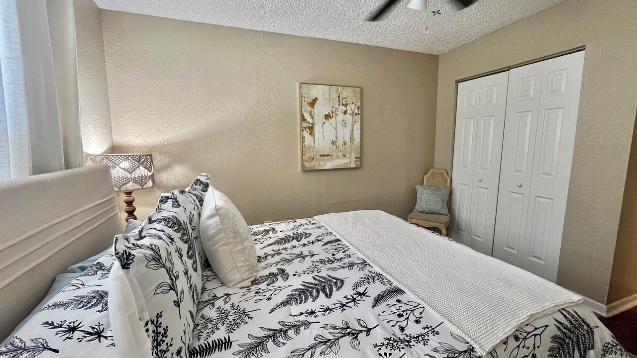 Photo of Bedroom in Historic Uptown
