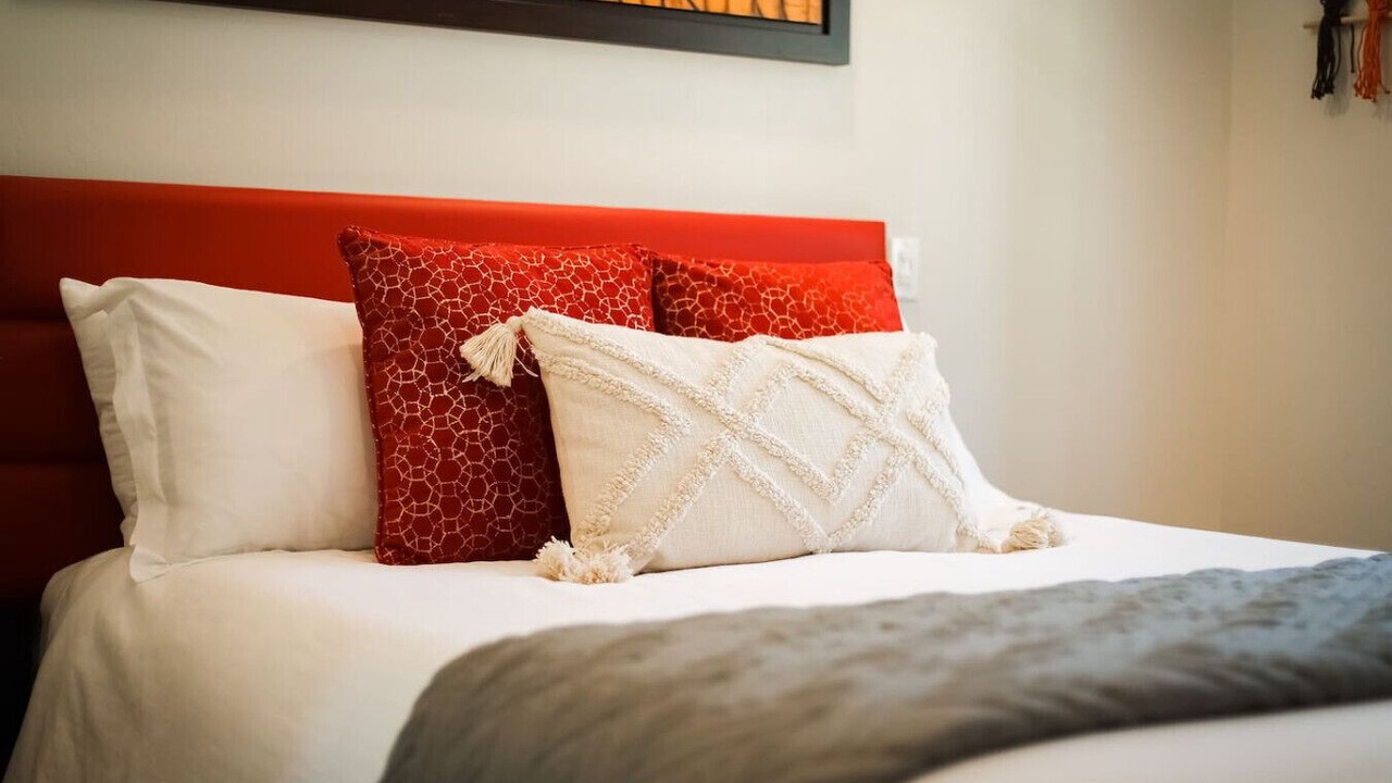 Photo of Bedroom in Round Hill Village