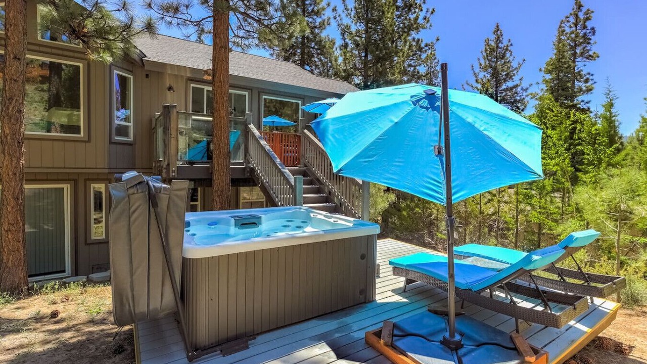 Photo of Patio Balcony in Round Hill Village