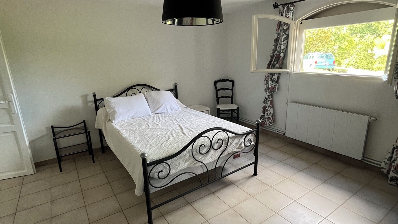 Photo of Bedroom in Antin