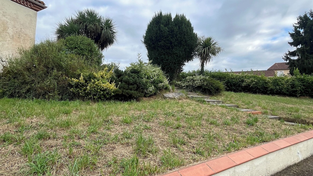 Photo of Outdoor in Antin