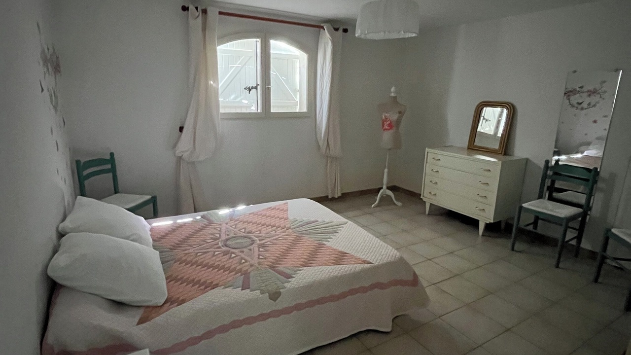 Photo of Bedroom in Antin