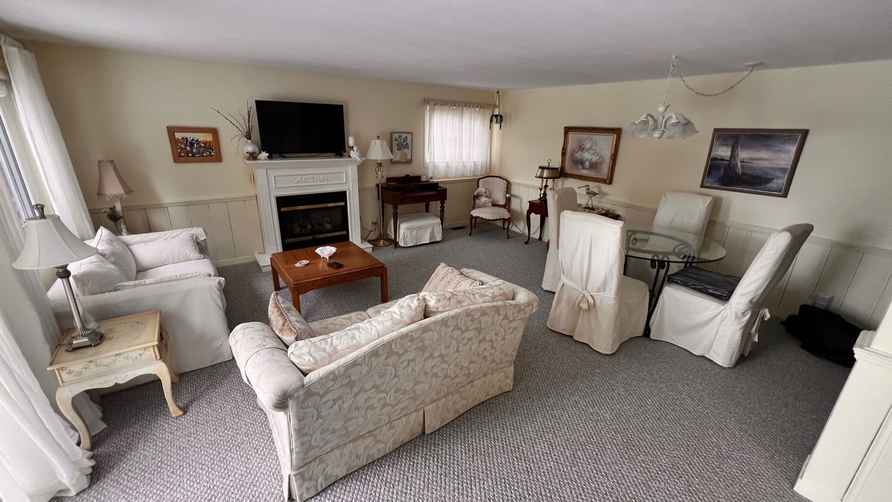 Photo of Livingroom in South Stormont