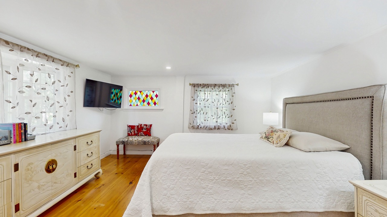 Photo of Bedroom in Marstons Mills