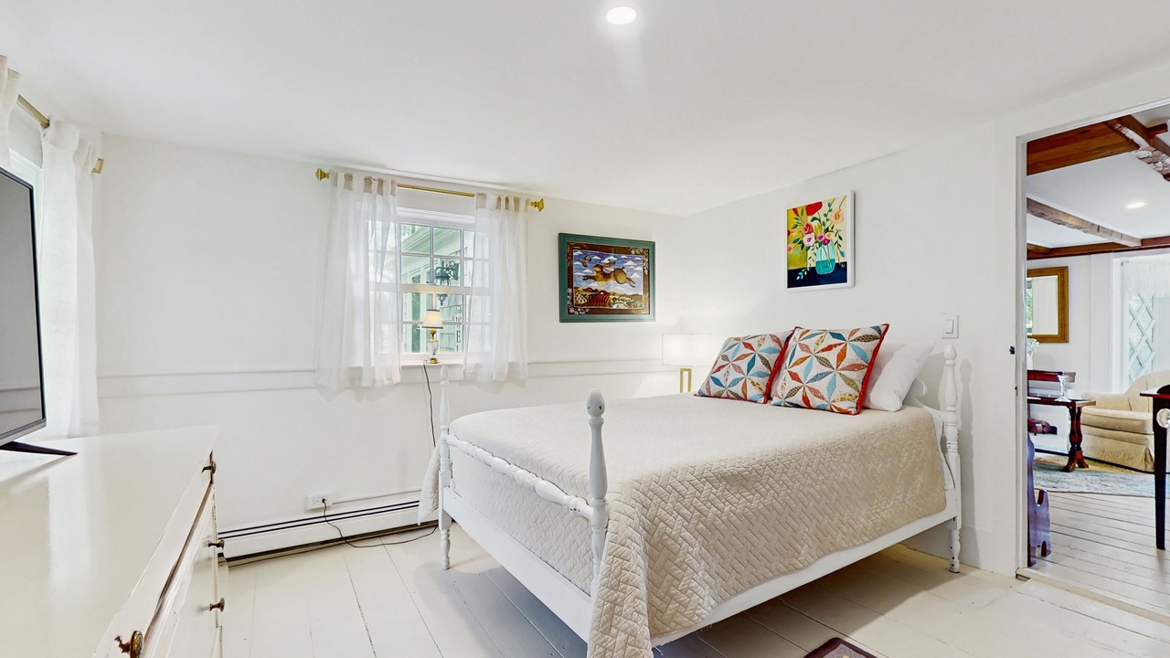Photo of Bedroom in Marstons Mills