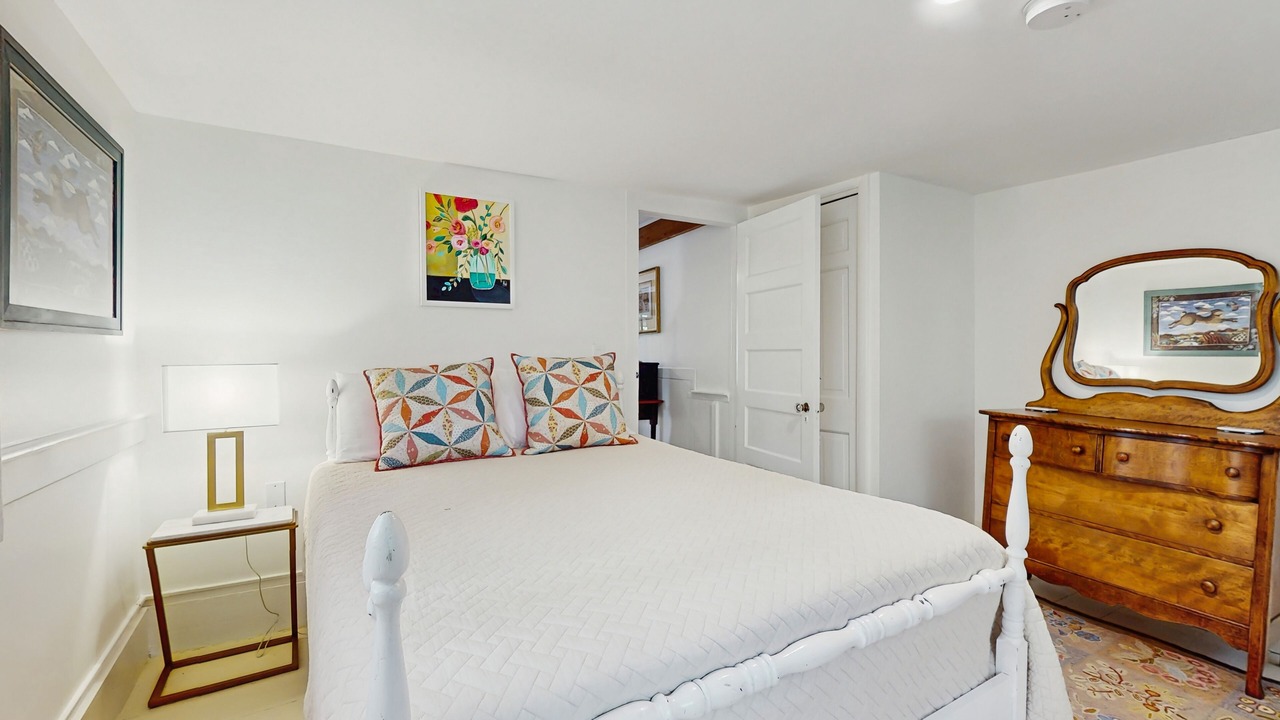 Photo of Bedroom in Marstons Mills