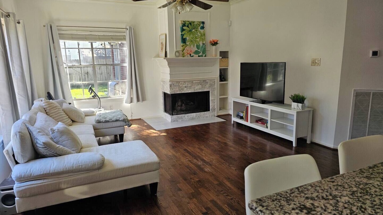 Photo of Livingroom in Clear Lake