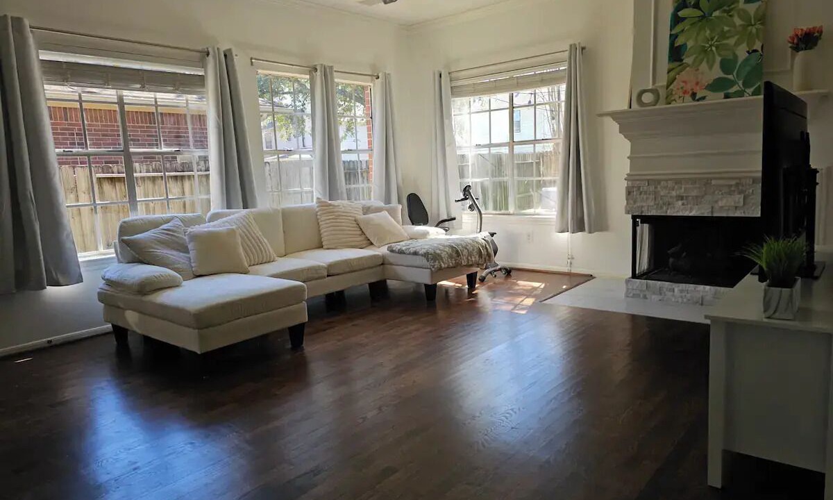 Photo of Livingroom in Clear Lake