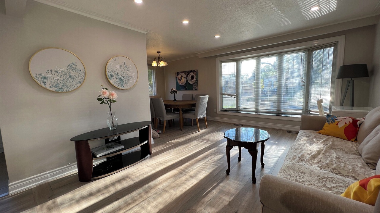 Photo of Livingroom in Tam O'Shanter-Sullivan