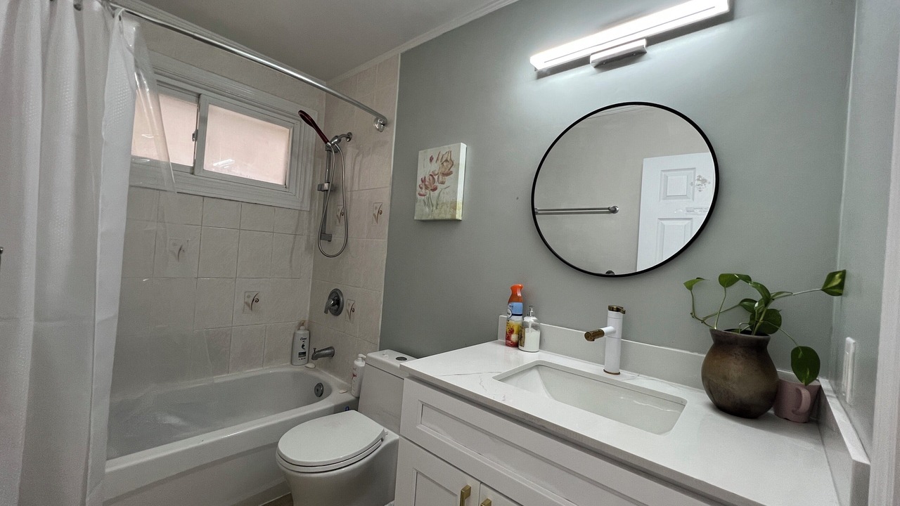 Photo of Bathroom in Tam O'Shanter-Sullivan