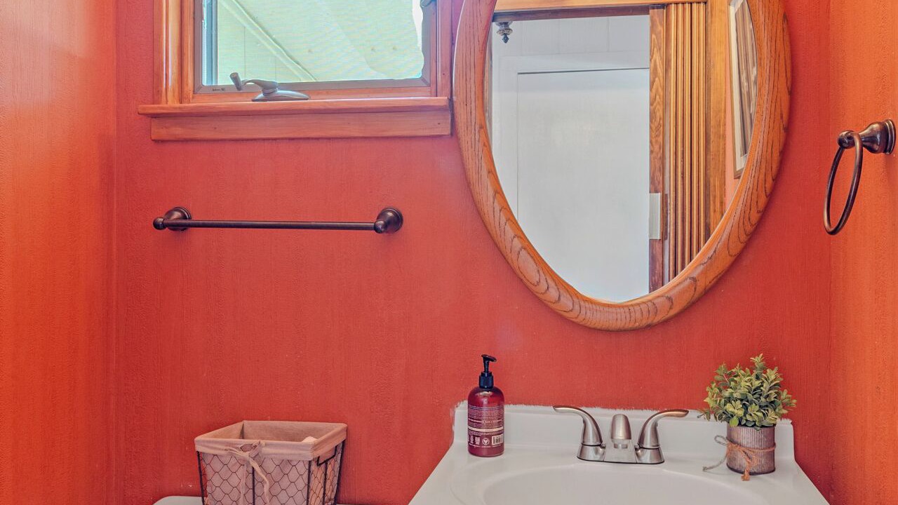 Photo of Bathroom in Kenwood