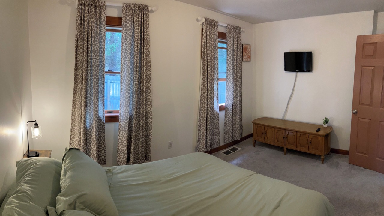 Photo of Bedroom in Town of Sullivan