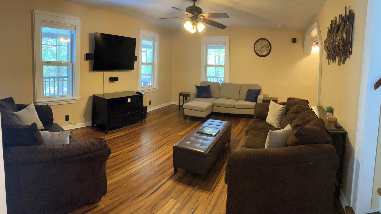 Photo of Livingroom in Town of Sullivan
