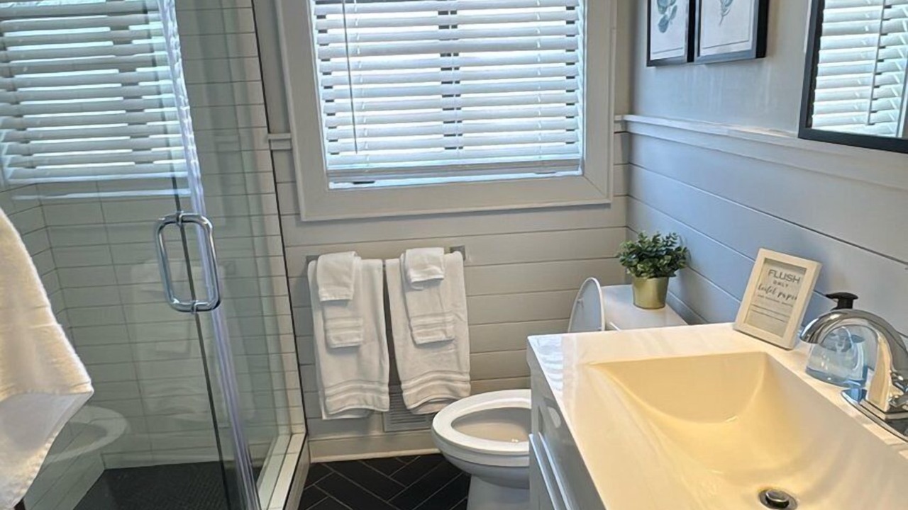 Photo of Bathroom in West End