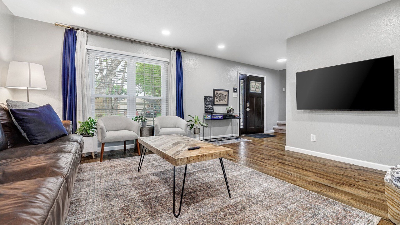 Photo of Livingroom in South Arlington