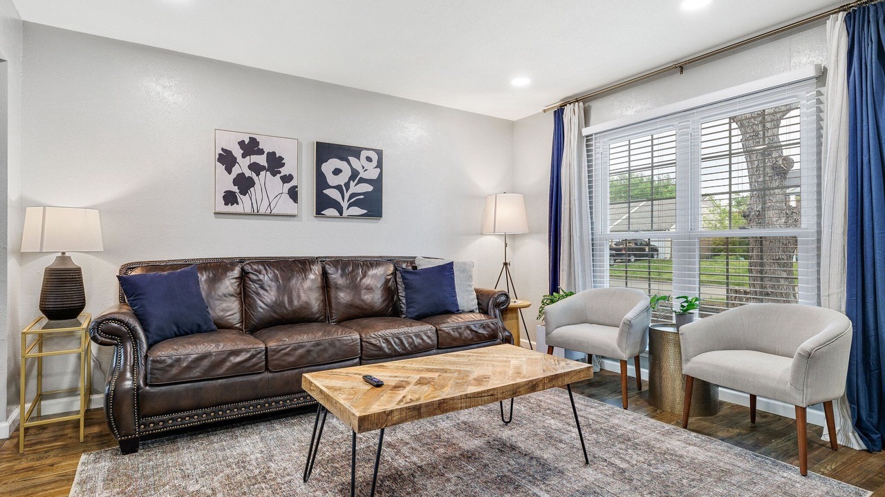Photo of Livingroom in South Arlington