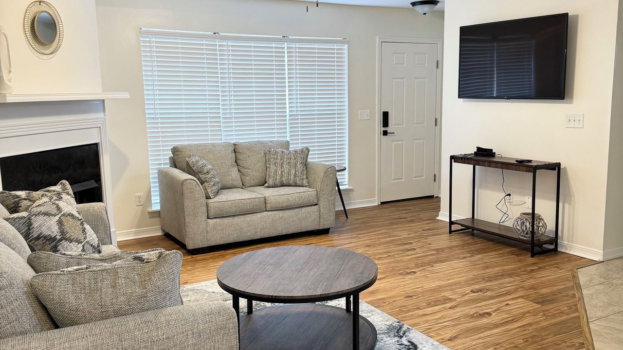 Photo of Livingroom in Flowood
