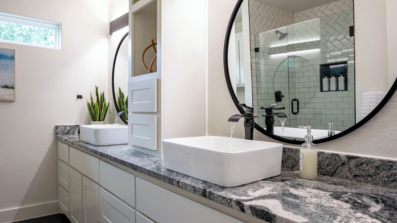 Photo of Bathroom in Denison