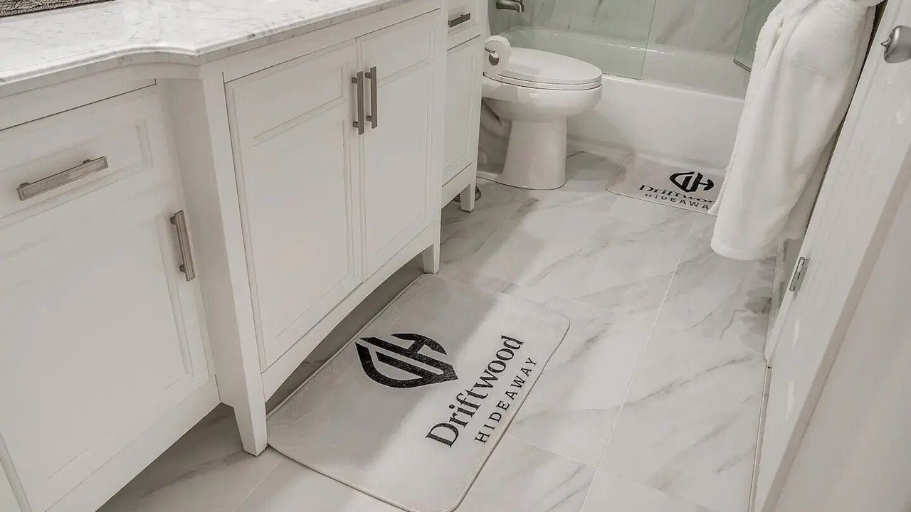 Photo of Bathroom in Granbury