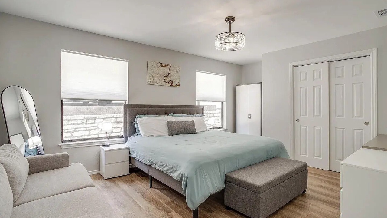 Photo of Bedroom in Granbury