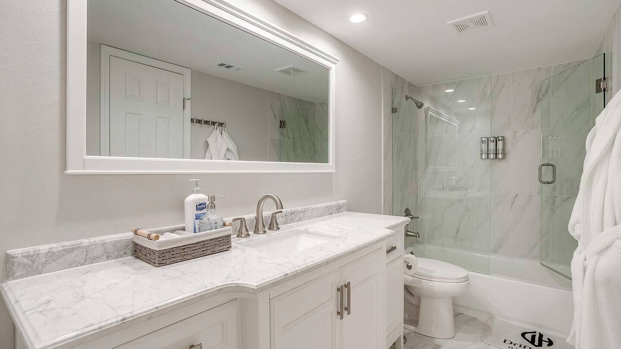 Photo of Bathroom in Granbury