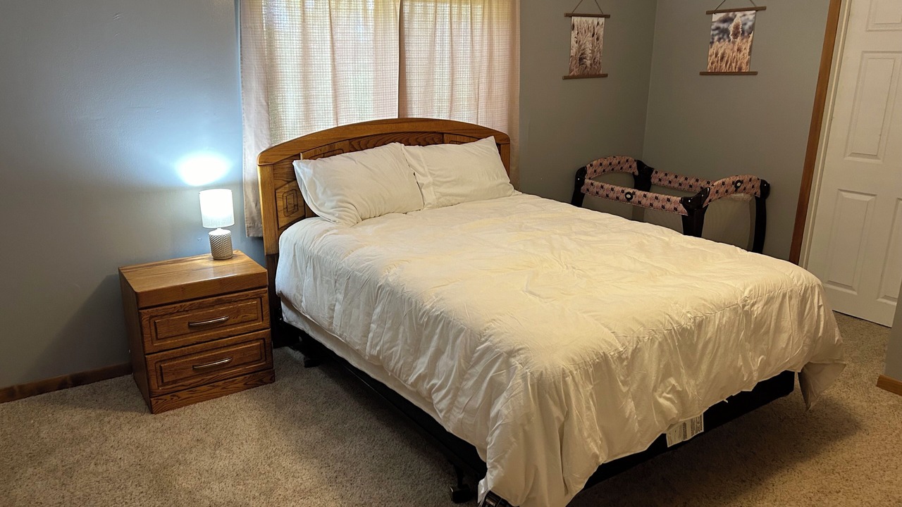Photo of Bedroom in Phelps County