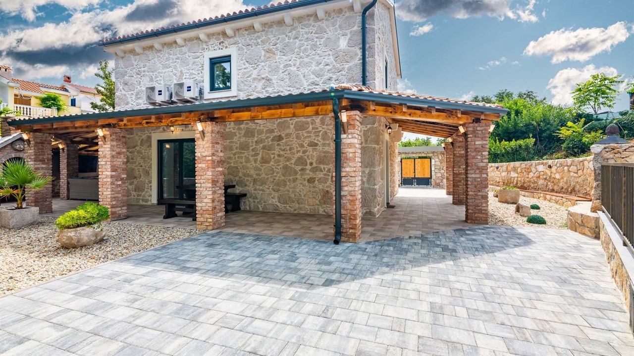 Photo of Outdoor in Gabonjin