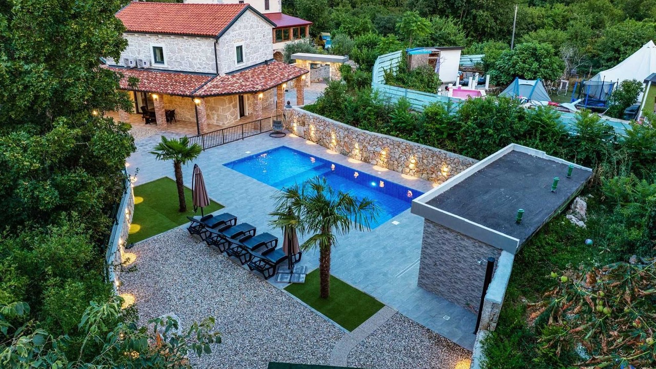 Photo of Outdoor in Gabonjin