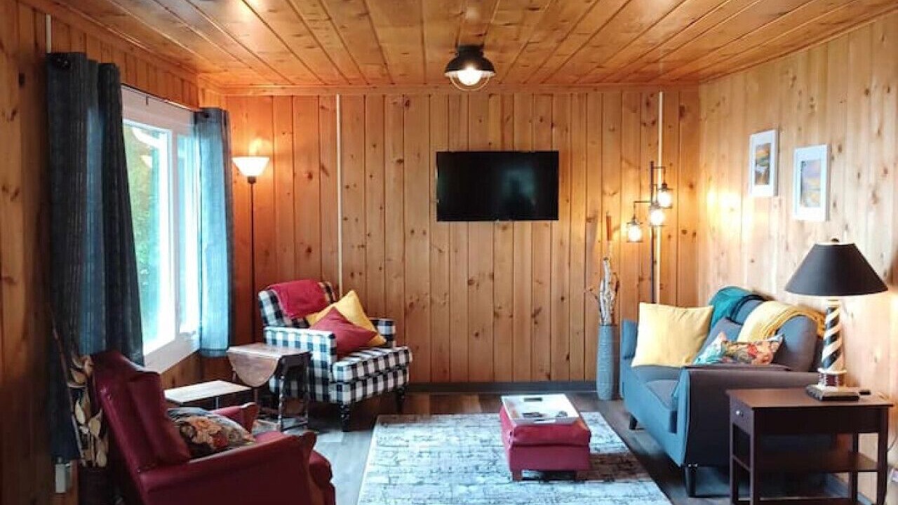 Photo of Livingroom in East Tawas