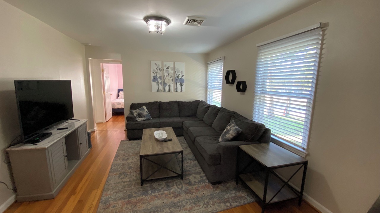 Photo of Livingroom in Willoughby Spit