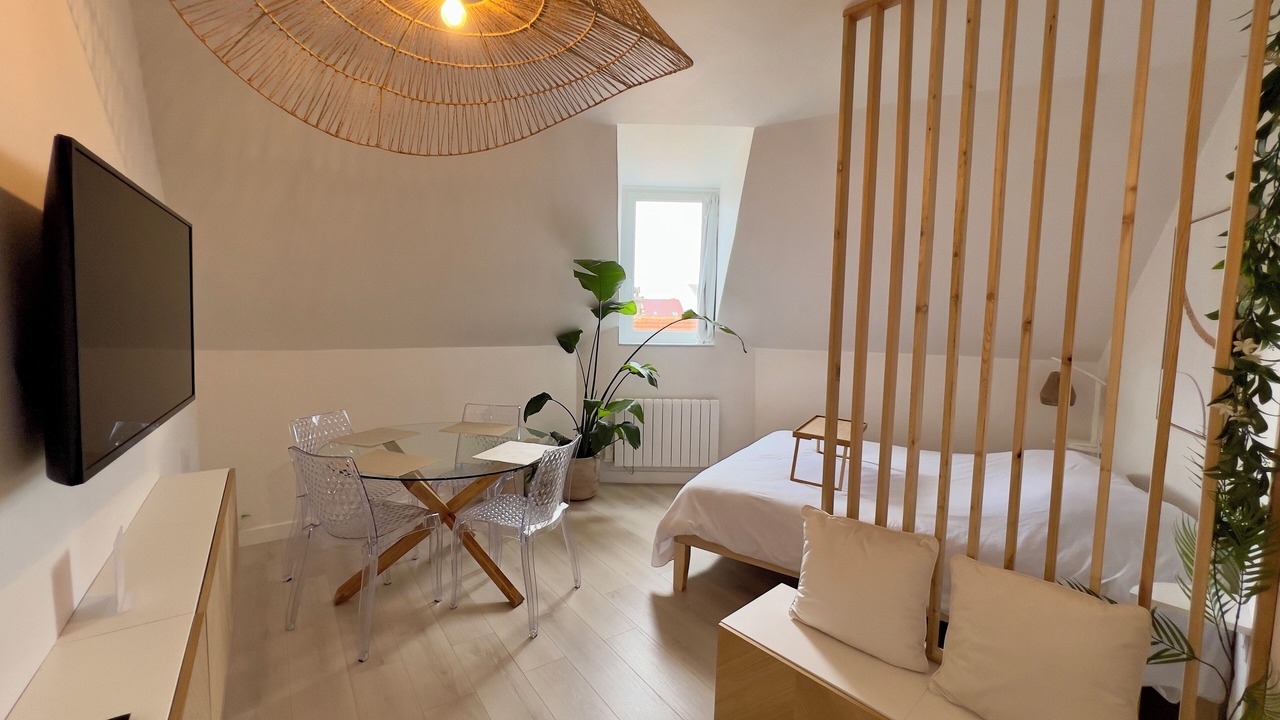 Photo of Others in Calais