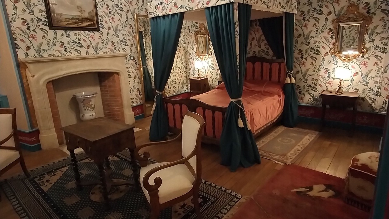 Photo of Bedroom in Chateau-l'Eveque