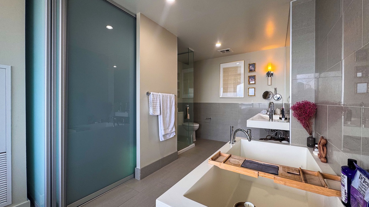 Photo of Bathroom in Downtown Toronto