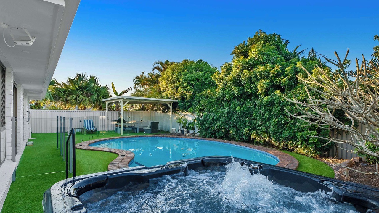 Photo of Patio Balcony in Mermaid Waters