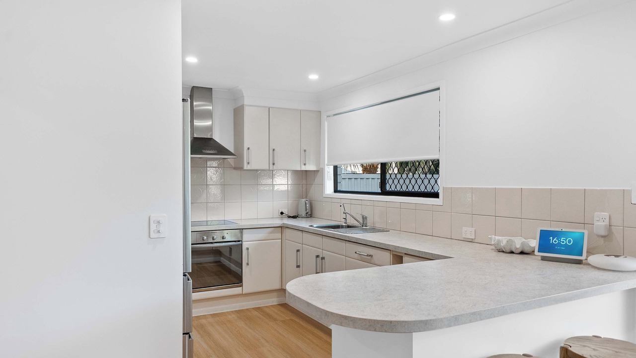 Photo of Kitchen in Mermaid Waters